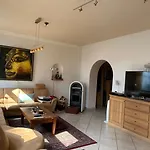 Luxury Near Media Harbour Apartment *