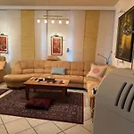 Apartment Luxury Near Media Harbour