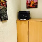 Luxury Near Media Harbour Apartment *
